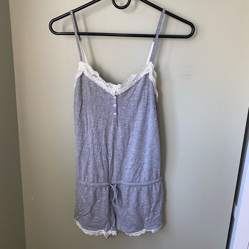 Victoria’s Secret sleepwear SMALL gray soft